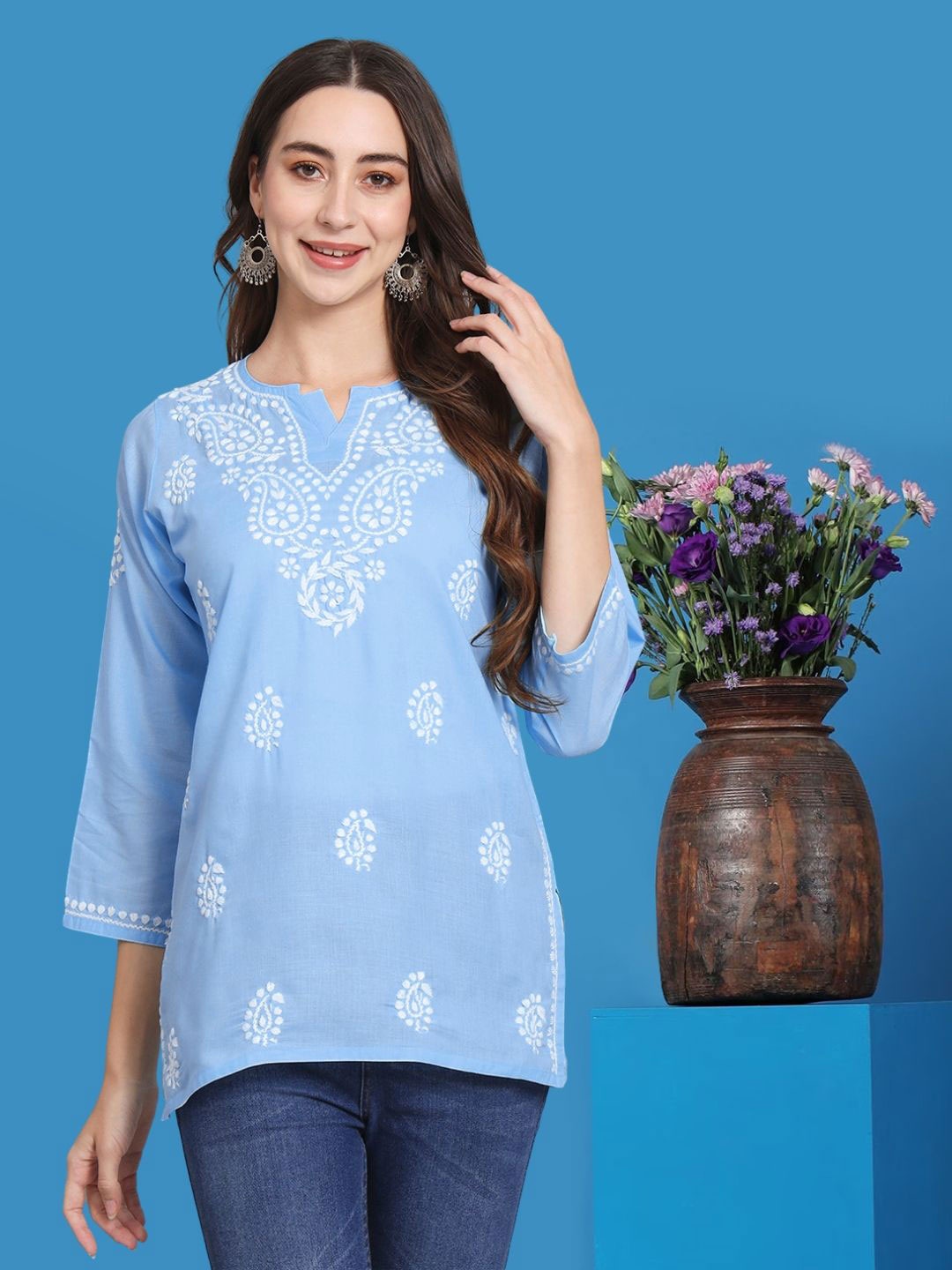 

PARAMOUNT CHIKAN Women Ethnic Motifs Embroidered Chikankari Kurti, Blue