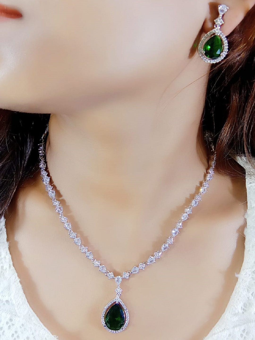 

Ladymania Silver-Plated American Diamond-Studded Jewellery Set