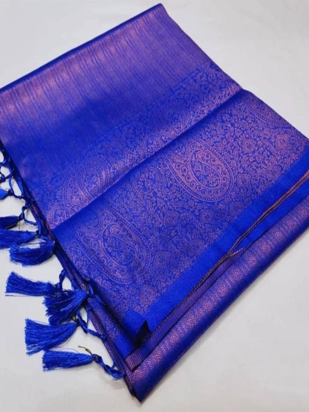 

DIVASTRI Ethnic Motifs Zari Kanjeevaram Saree, Blue