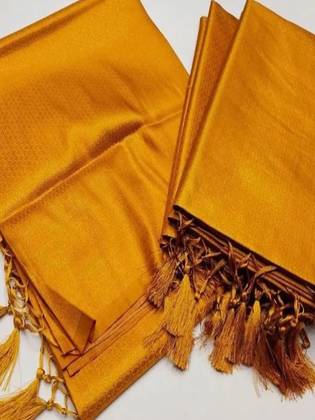 

DIVASTRI Ethnic Motifs Zari Kanjeevaram Saree, Mustard