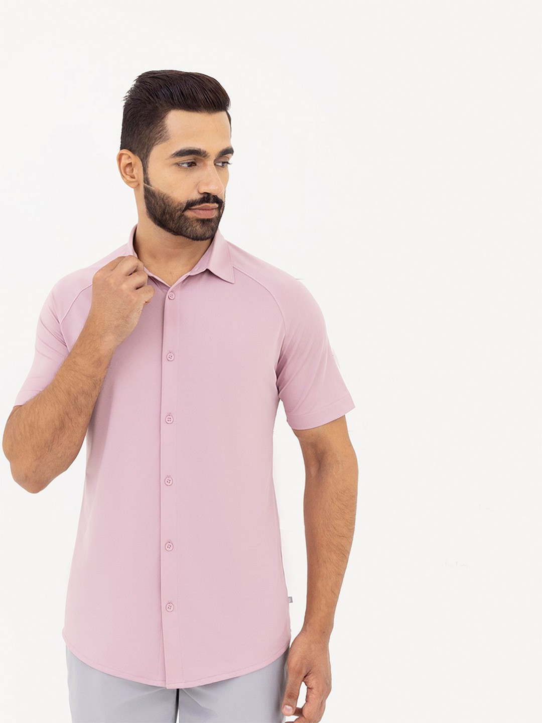 

Harfun Men Spread Collar Solid Casual Shirt, Pink