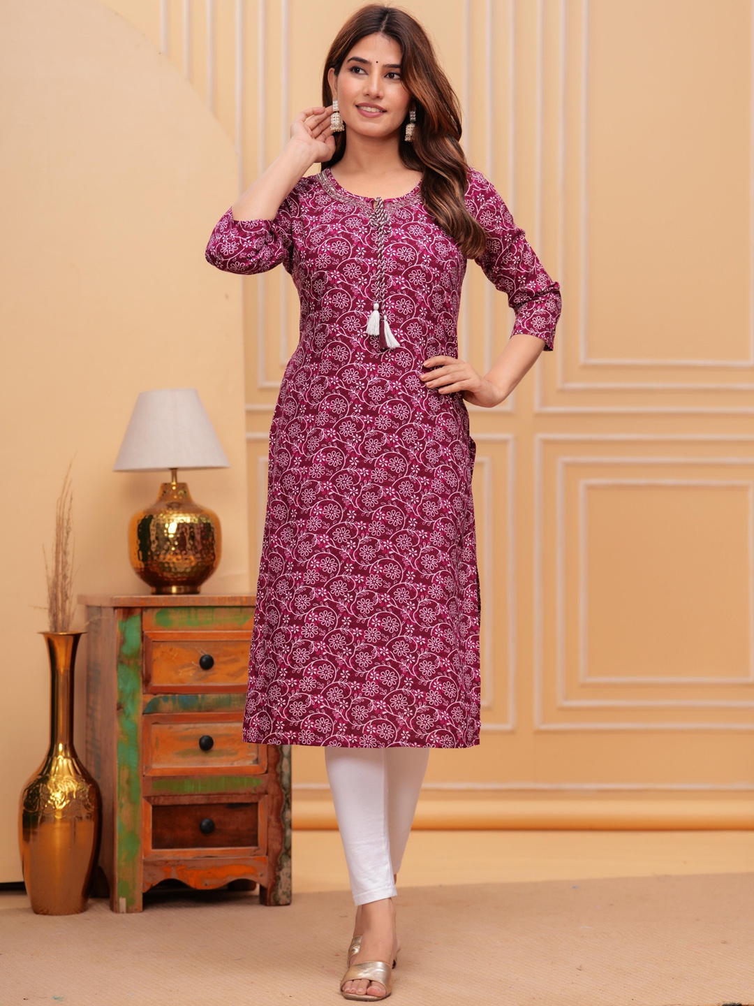 

Mishree Collection Floral Printed Tie-Up Neck Regular Beads Work Straight Kurta, Maroon