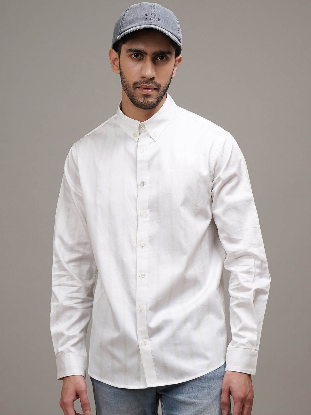 

CLUBHAVANA Men Comfort Button-Down Collar Vertical Striped Cotton Casual Shirt, White