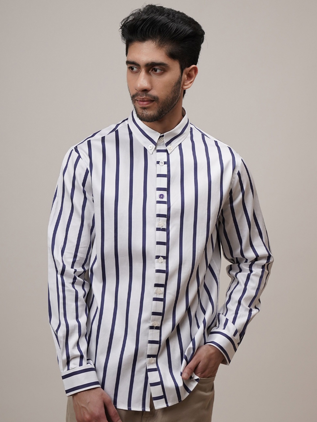 

CLUBHAVANA Men Comfort Button-Down Collar Vertical Striped Cotton Casual Shirt, White