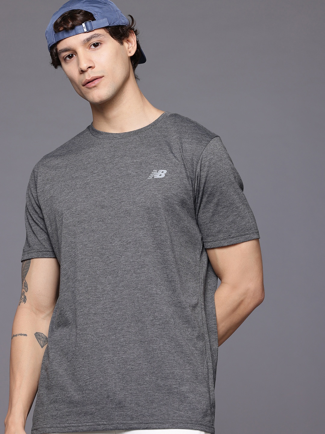 

New Balance Men Sport Essentials Heathertech Sports T-shirt, Grey melange