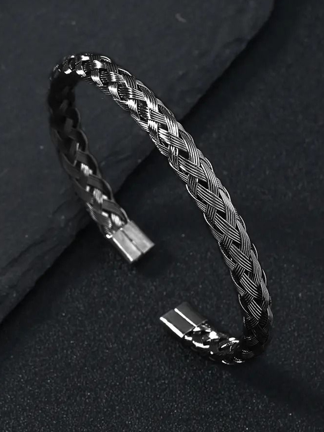 

MEENAZ Unisex Stainless Steel Oxidised Wraparound Bracelet, Black