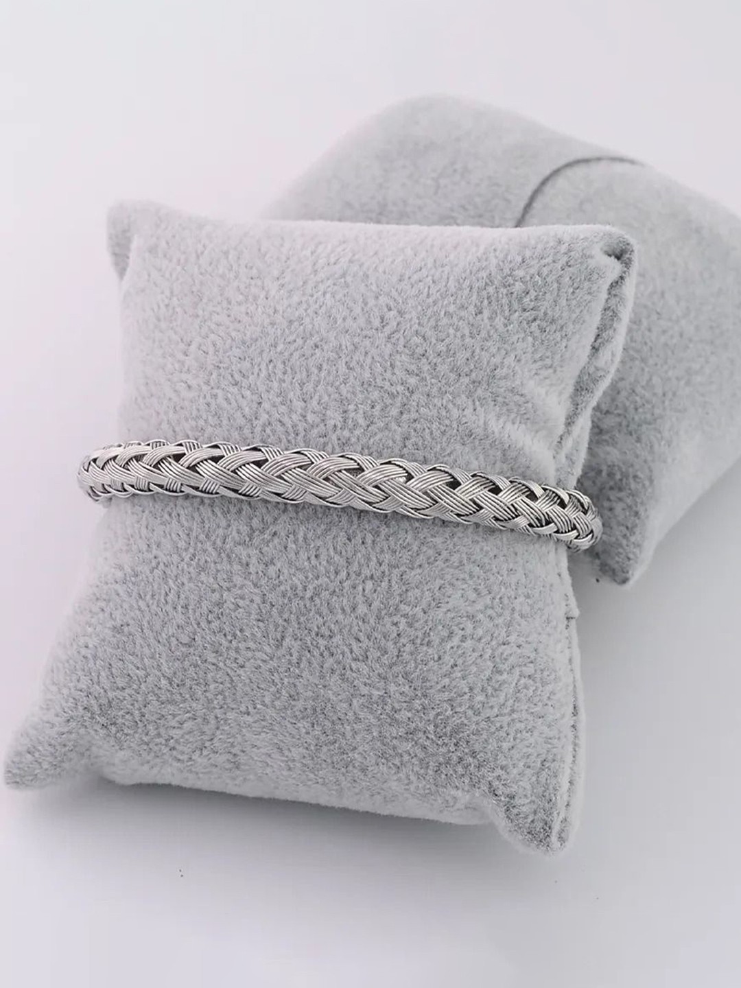 

MEENAZ Unisex Silver-Plated Stainless Steel Oxidised Wraparound Bracelet