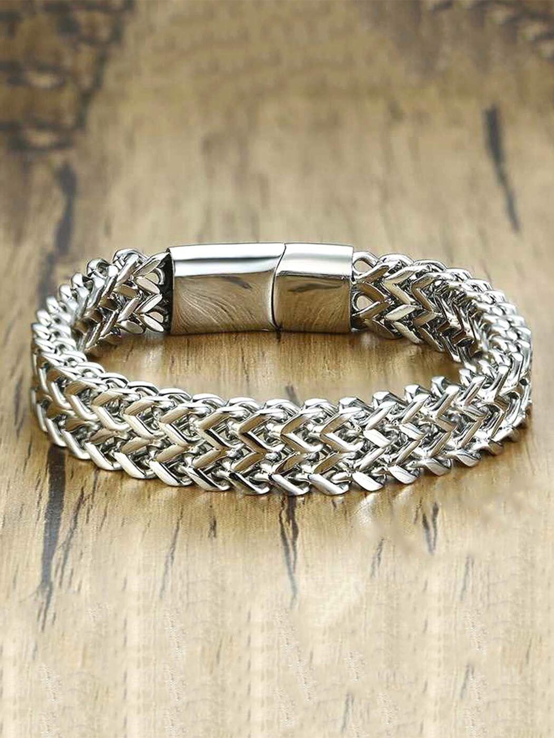 

The Roadster Lifestyle Co. Men Silver-Plated Stainless Steel Oxidised Wraparound Bracelet