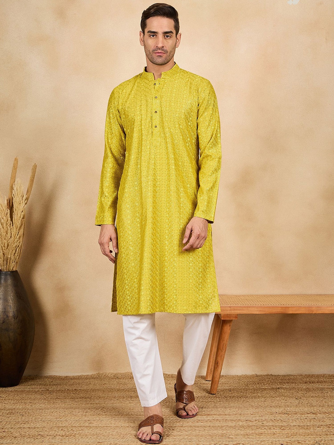 

HERE&NOW Geometric Embroidered Sequinned Mandarin Collar Straight Kurta, Mustard