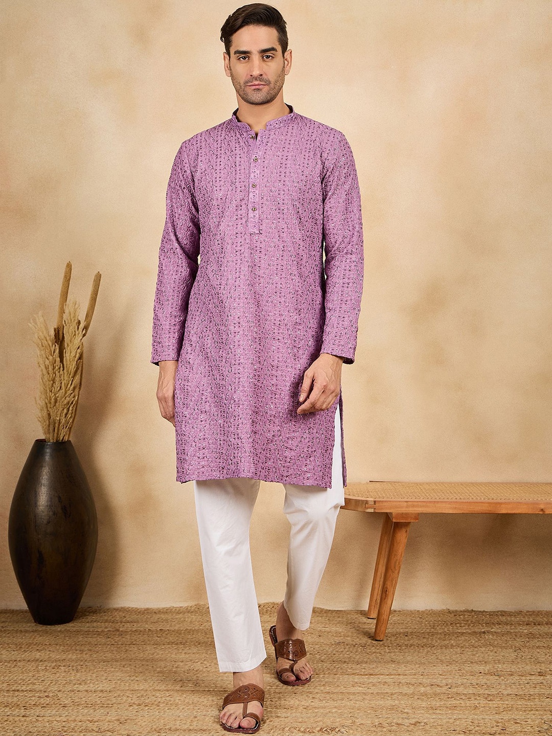 

HERE&NOW Lavender Floral Embroidered Sequinned Mandarin Collar Straight Kurta
