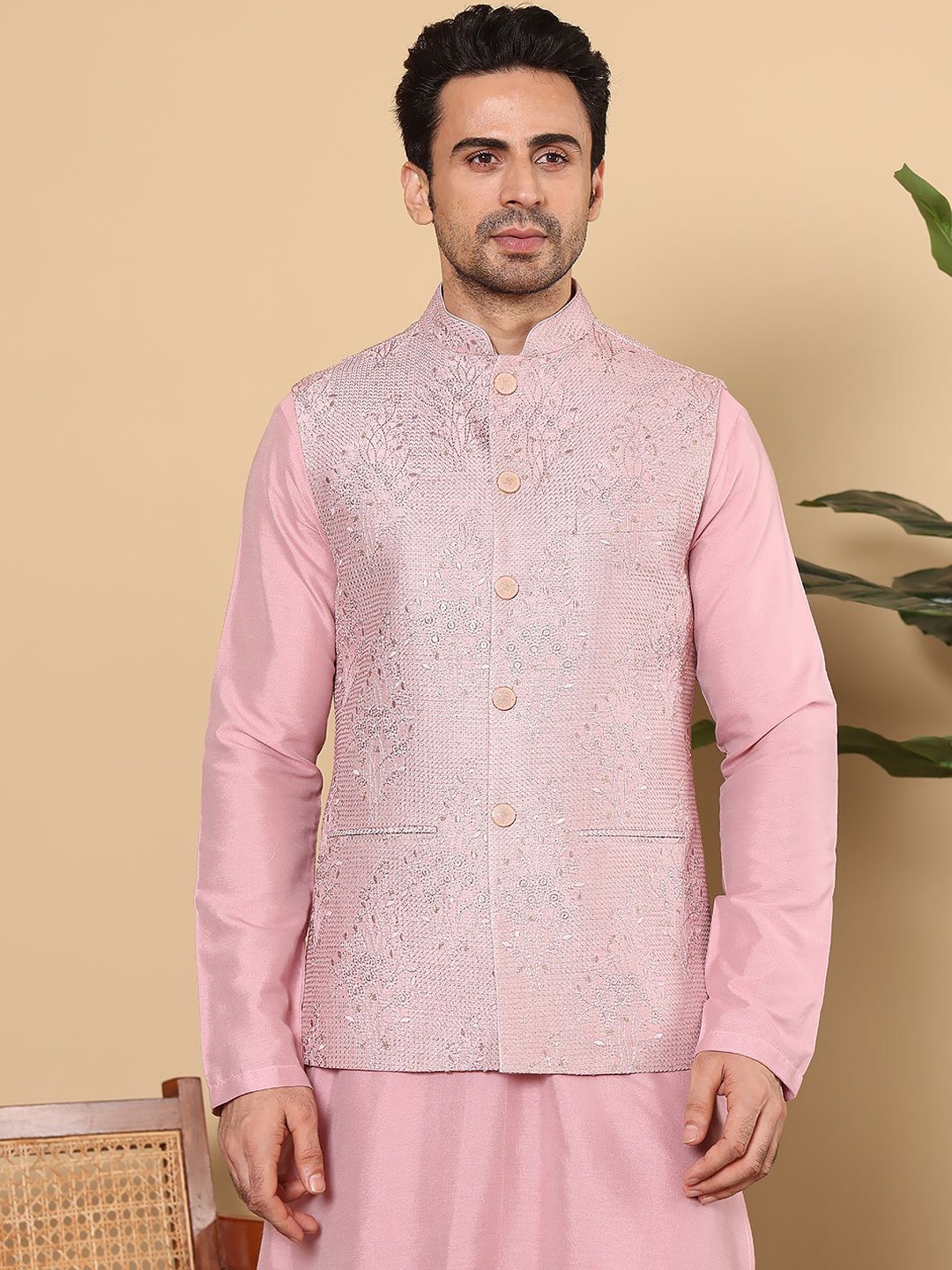 

MULTI SHADES Men Embroidered Nehru Jacket, Pink