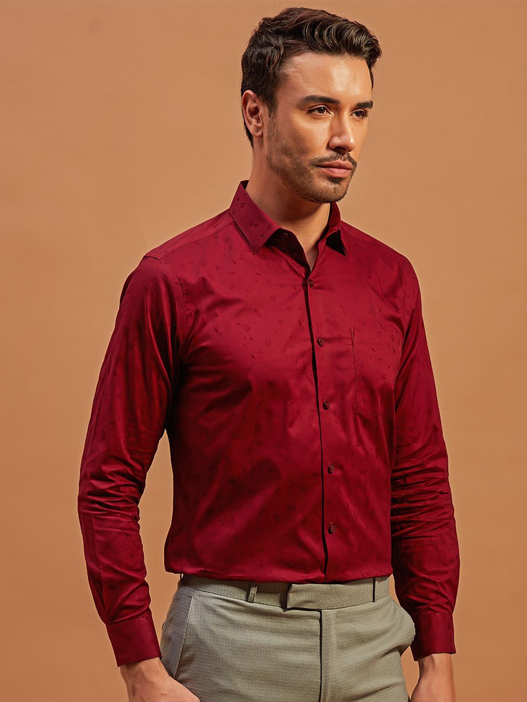 

THINC Men Mature Cotton Regular Fit Shirt, Maroon