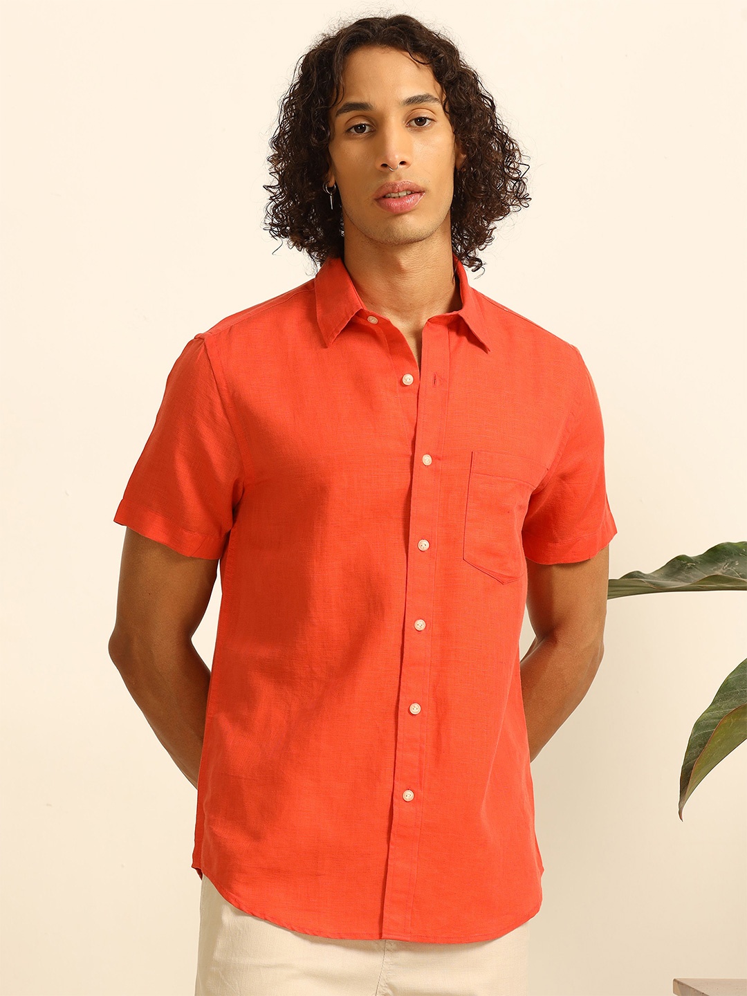 

THINC Men Spread Collar Solid Linen Casual Shirt, Rust