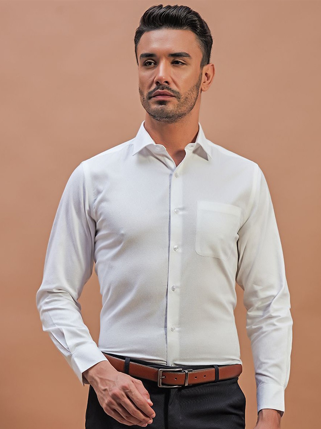 

THINC Men Glistening Cotton Regular Fit Shirt, White