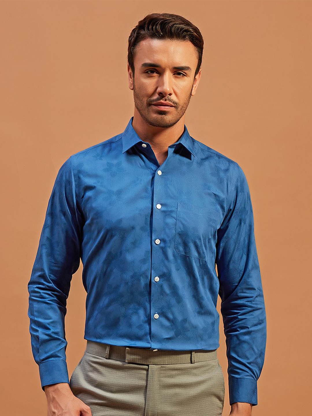 

THINC Men Commanding Cerulean Cotton Regular Fit Shirt, Blue