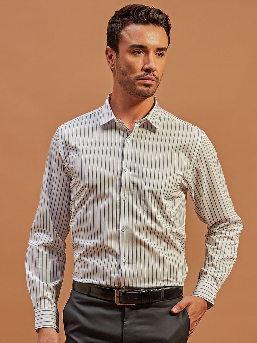 

THINC Men Spread Collar Vertical Striped Cotton Formal Shirt, White