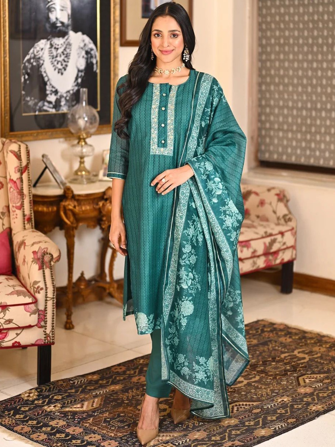 

STYLERIUM Striped Embroidered Straight Kurta with Trousers & Dupatta, Teal