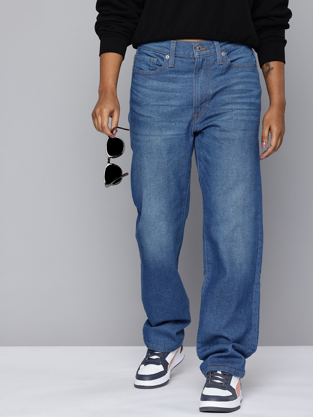 

Levis Women Straight Fit Light Fade Stretchable Jeans, Blue
