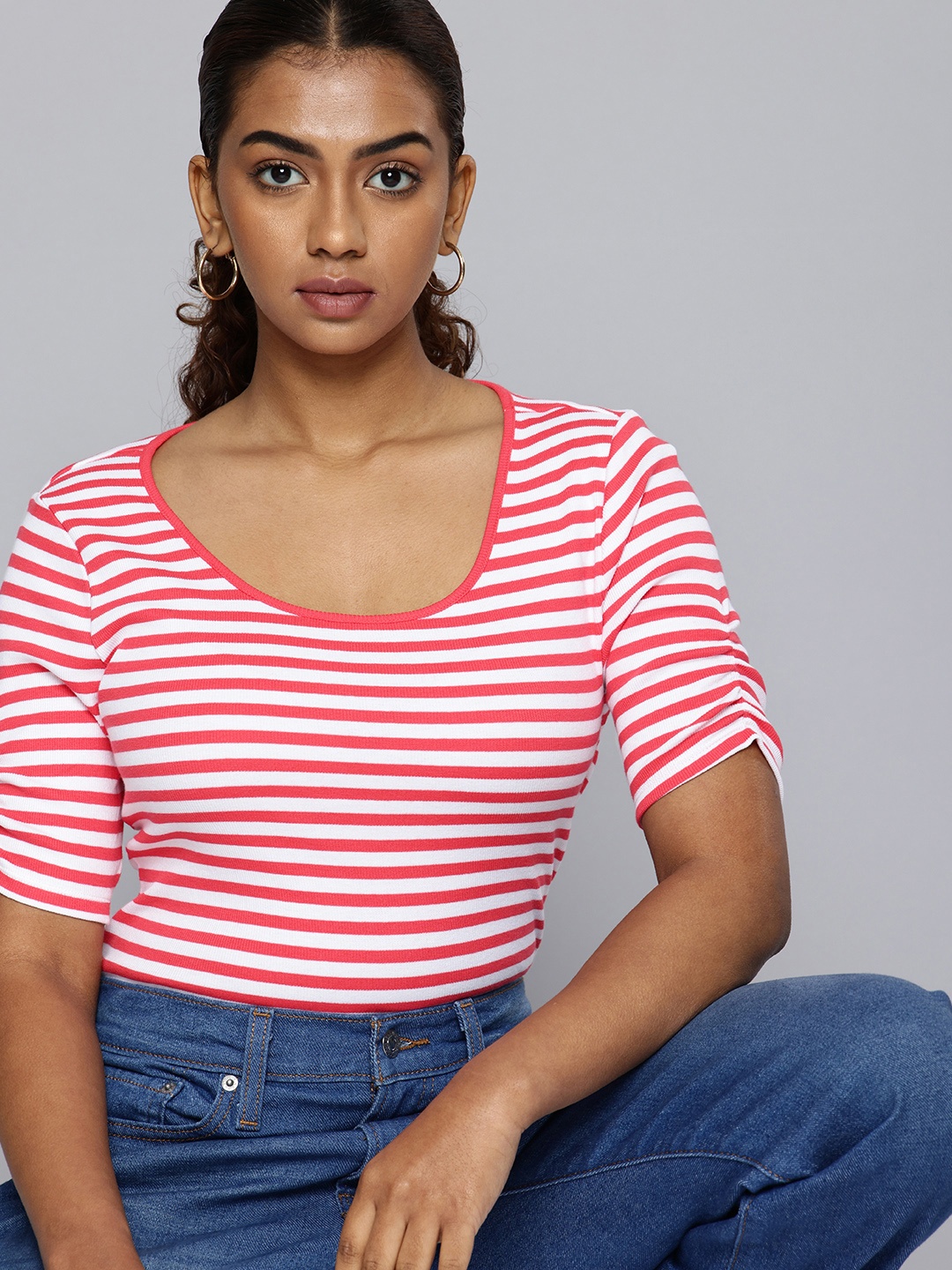 

Levis Striped Scoop Neck Regular Top, Red