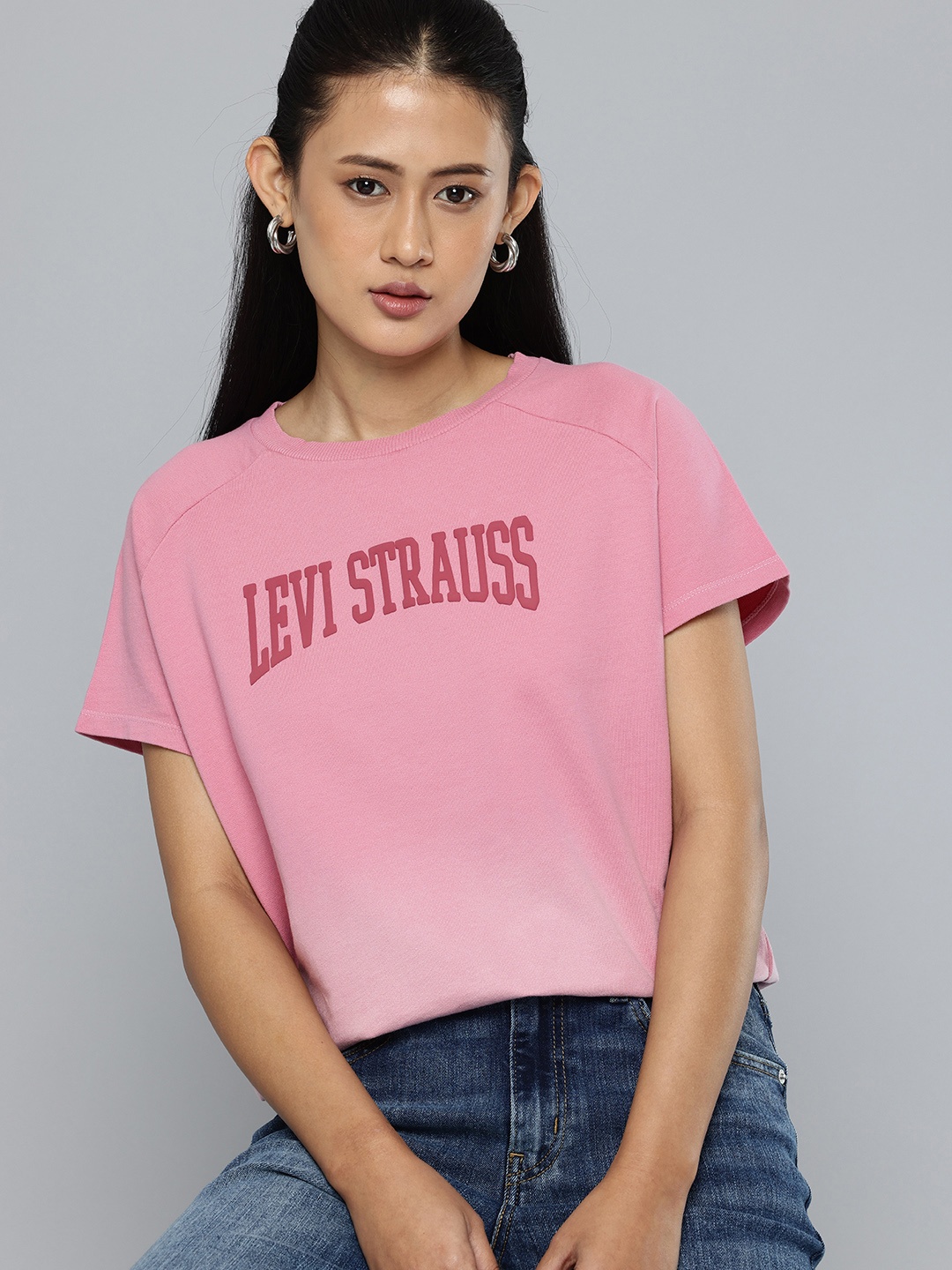 

Levis Typography Printed & Faded T-shirt, Pink