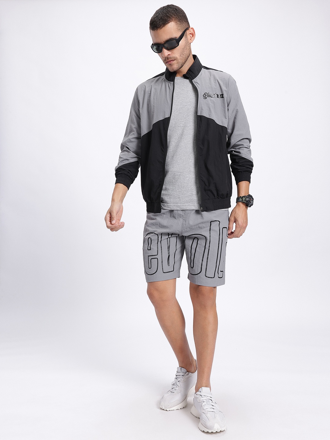 

glitchez Casual Comfort Colourblocked Printed Oversized Fit Tracksuit, Grey