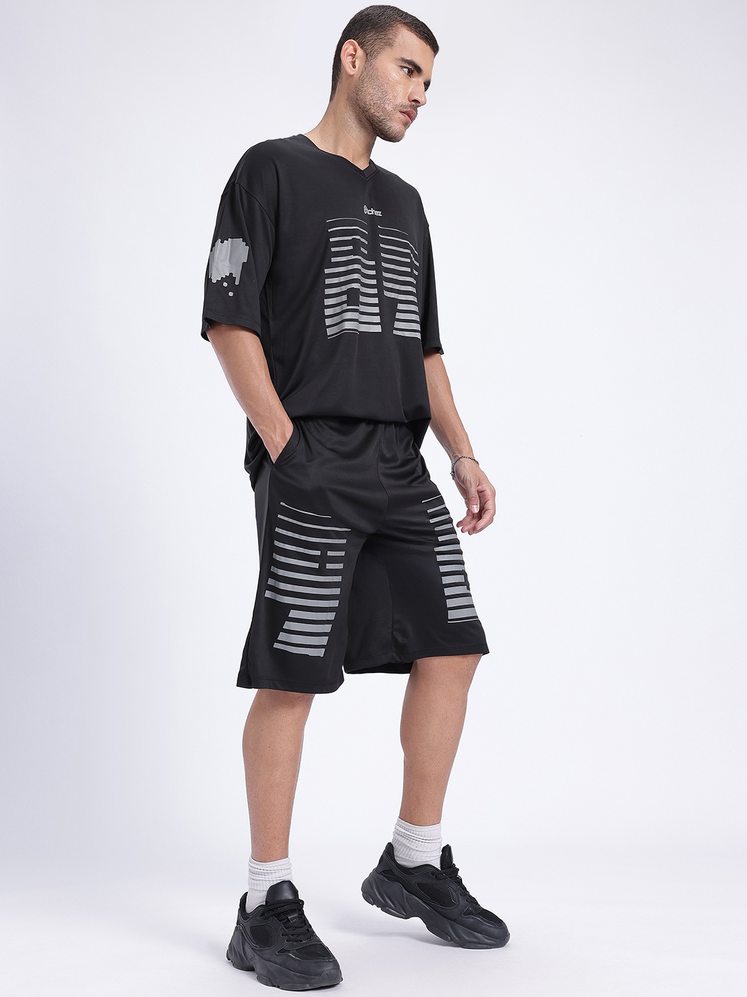 

glitchez Digitalized Numbers Printed Drop-Sleeves Oversized T-shirt with Shorts, Black