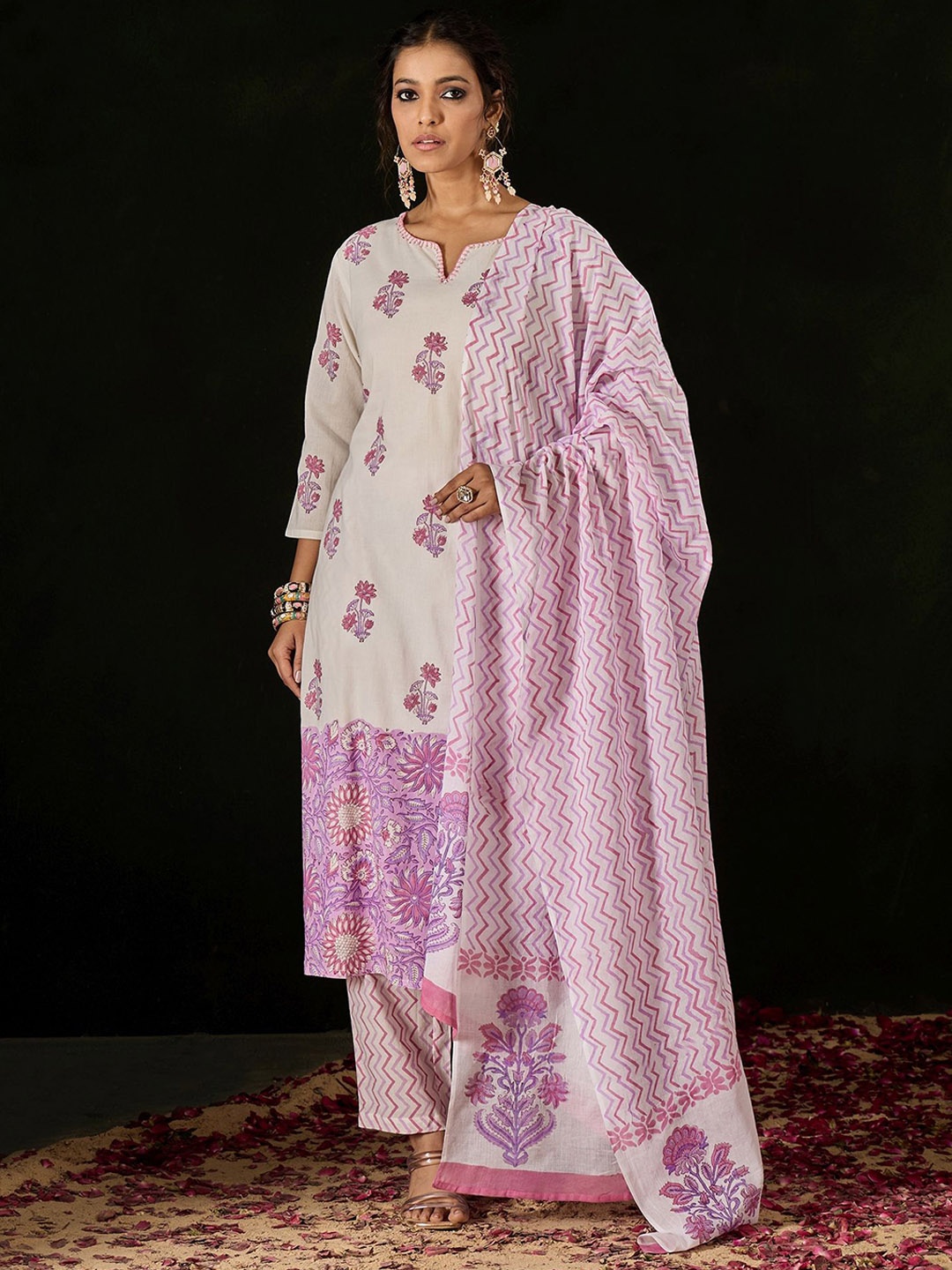 

Anouk White Floral Printed Notch Neck Sequinned Pure Cotton Kurta With Trousers & Dupatta