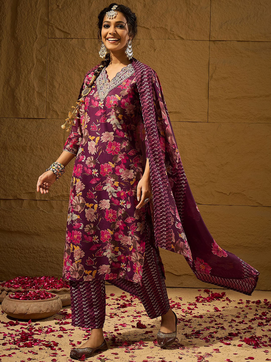 

Anouk Embroidered Straight Kurta with Trousers & Dupatta, Purple