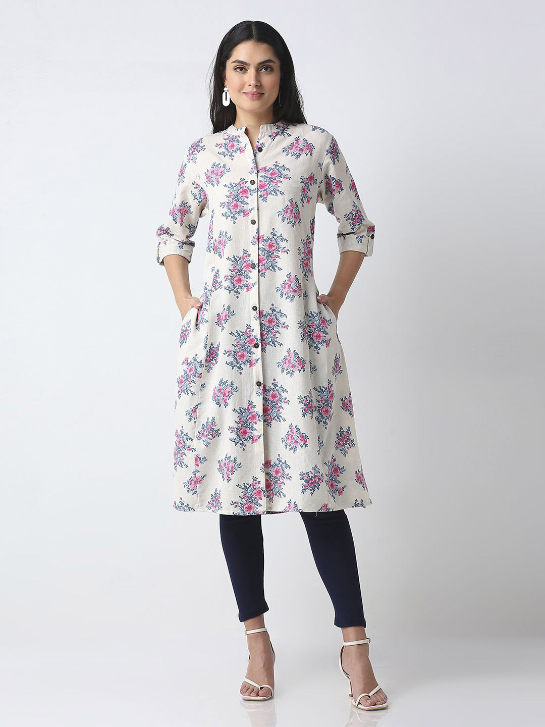 

GULABBO Women Floral Printed Cotton A-Line Kurta, White