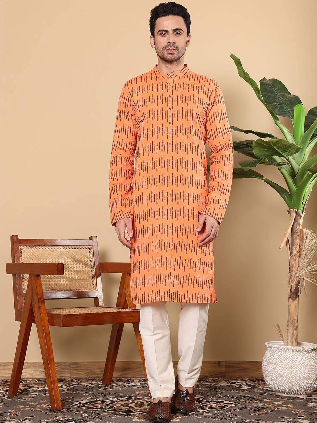 

MULTI SHADES Striped Mandarin Collar Thread Work Straight Cotton Kurta, Orange