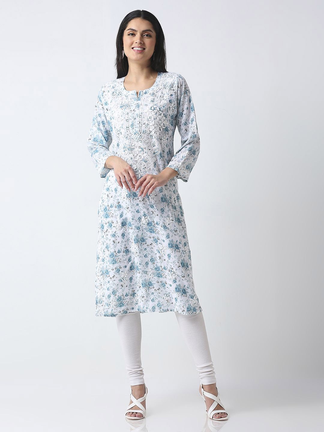 

GULABBO Women Floral Printed Pure Cotton Straight Kurta, White