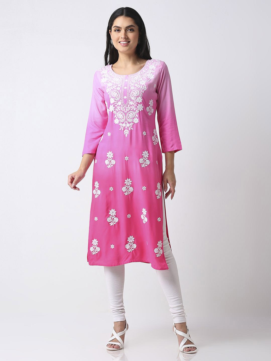 

GULABBO Floral Embroidered Thread Work Pure Cotton Straight Kurta, Pink