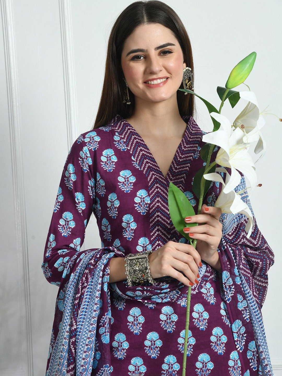

LYCHNIS Ethnic Motifs Printed Pure Cotton Kurta with Trousers & Dupatta, Purple