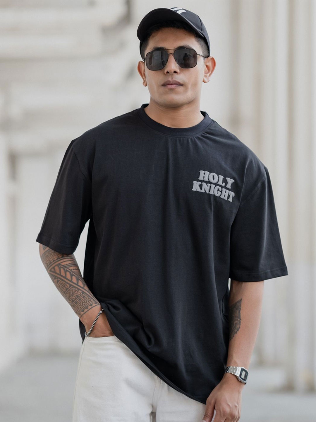 

Powerlook Men Typography Printed Round Neck Cotton Oversized T-shirt, Black