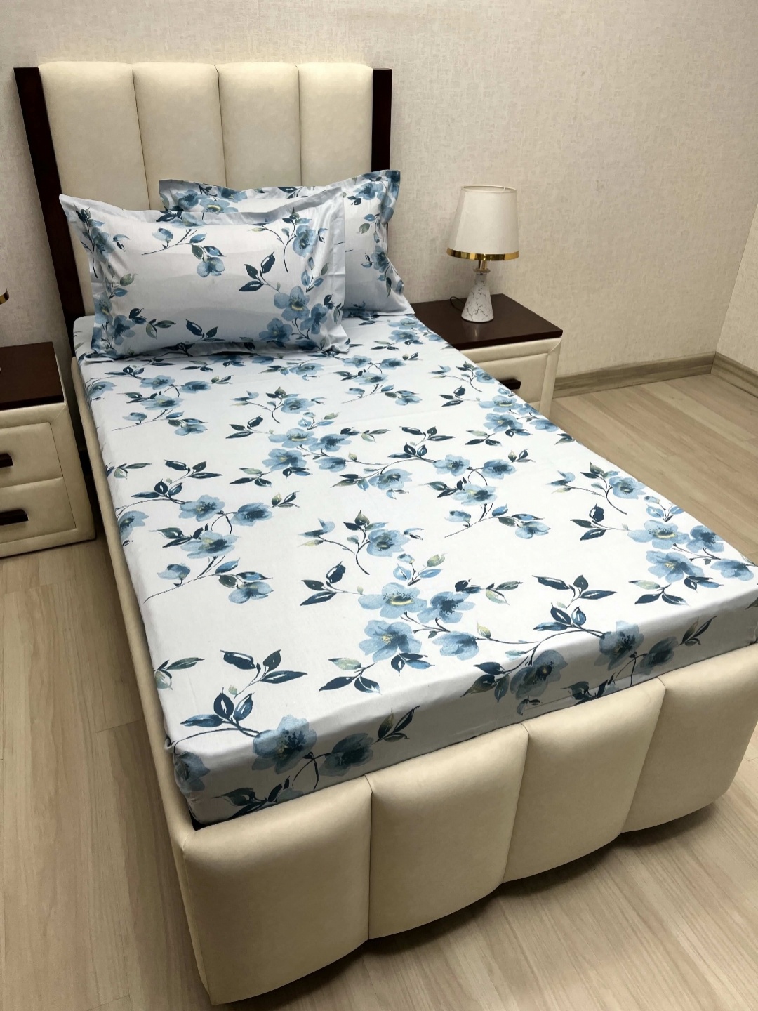 

Pure Decor Cotton Single Bed Size Bedsheet With 2 Pillow Covers 1.73m X 2.36m, Blue