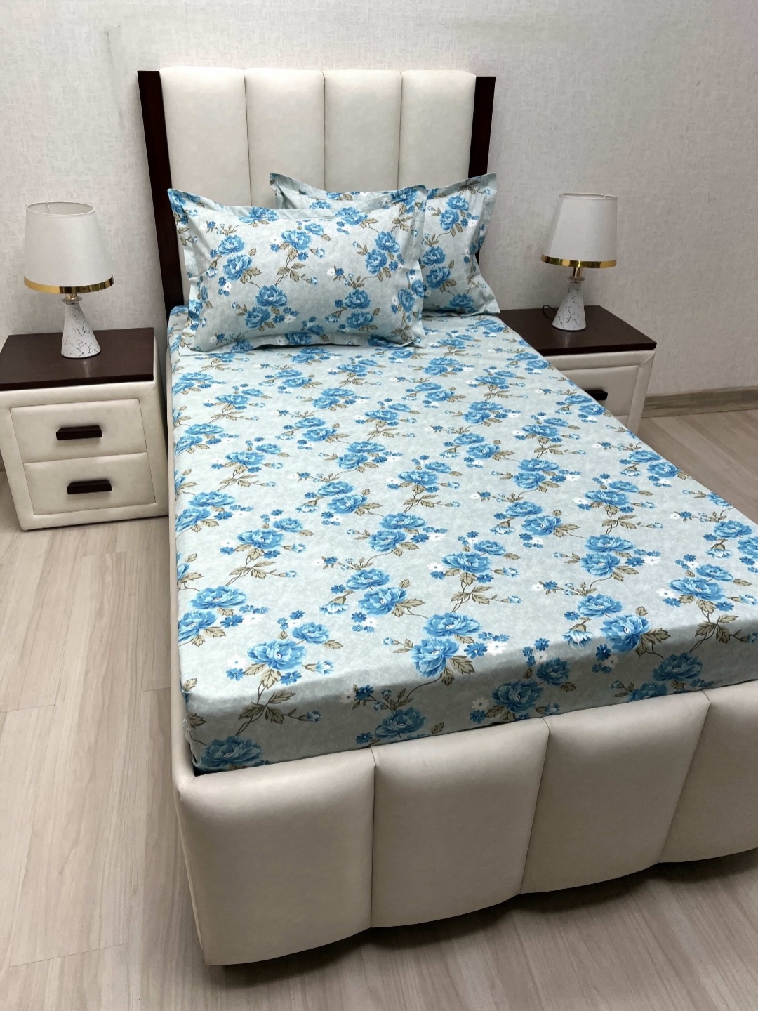 

Pure Decor Cotton Single Size Bedsheet With 2 Pillow Covers 1.73m X 2.36m, Blue
