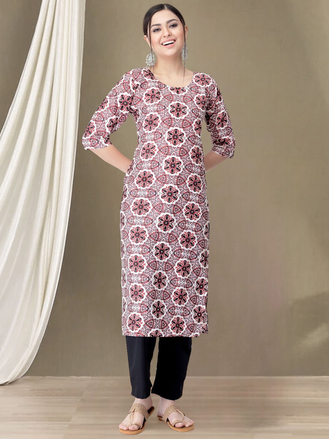 

7Threads Floral Printed Round Neck Straight Kurta With Trousers, White