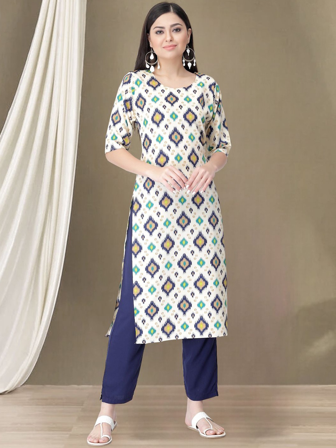 

7Threads Geometric Printed Round Neck Straight Kurta with Trousers, White