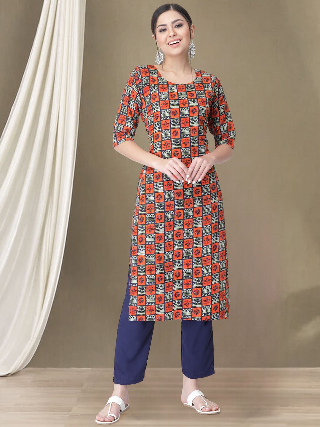 

7Threads Geometric Printed Round Neck Straight Kurta with Trousers, Orange