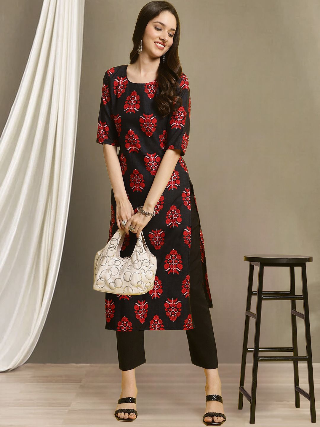 

7Threads Women Ethnic Motifs Printed Regular Kurta with Trousers, Navy blue