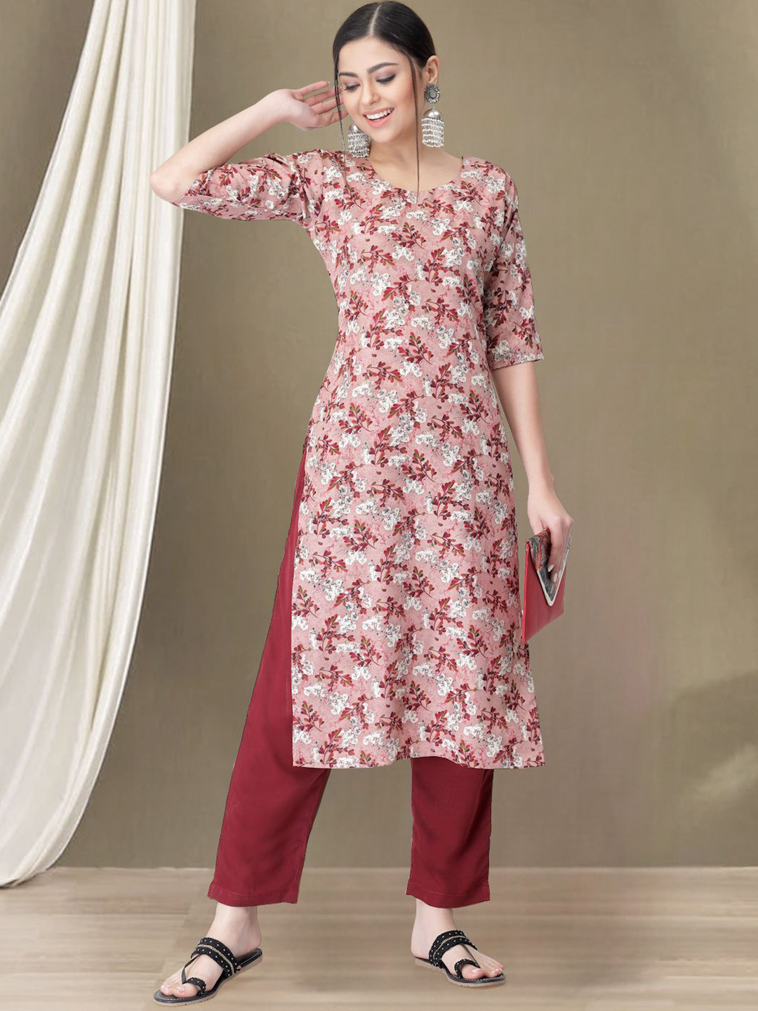 

7Threads Floral Printed Round Neck Straight Kurta with Trousers, Peach