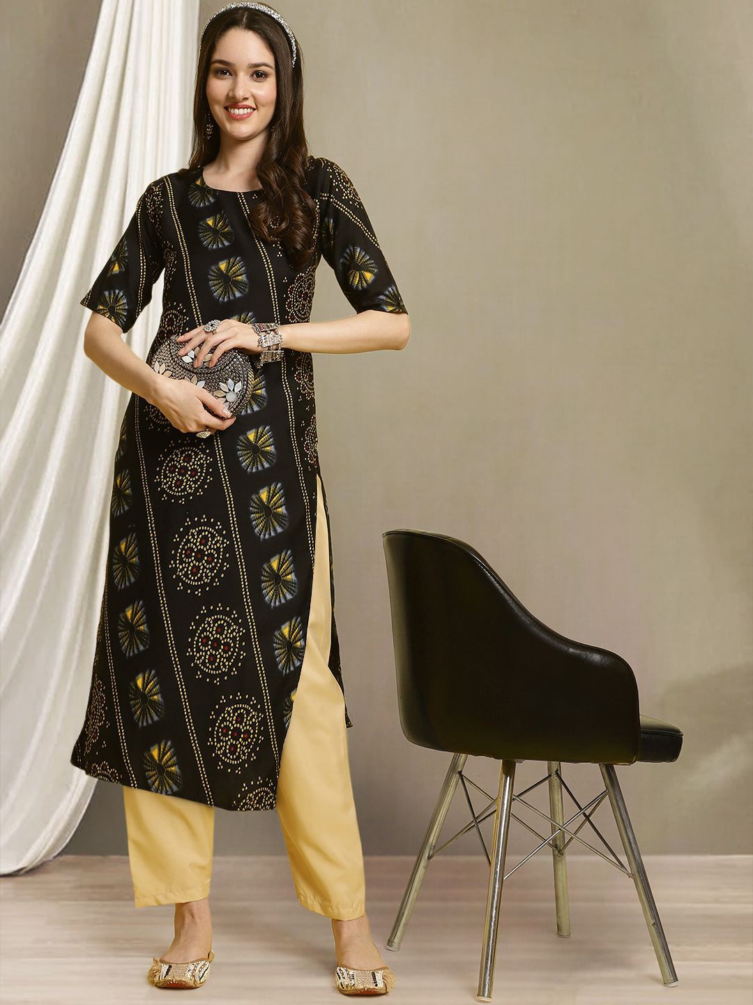

7Threads Bandhani Printed Round Neck Straight Kurta With Trousers, Black