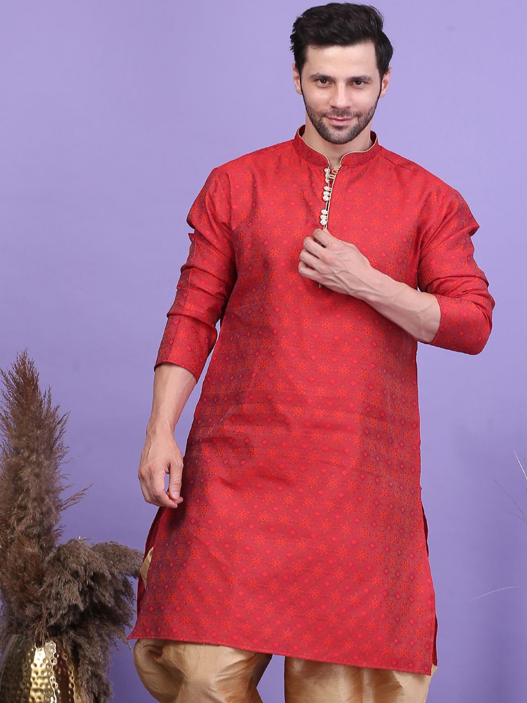 

Larwa Ethnic Motifs Woven Design Mandarin Collar Jacquard Kurta, Red