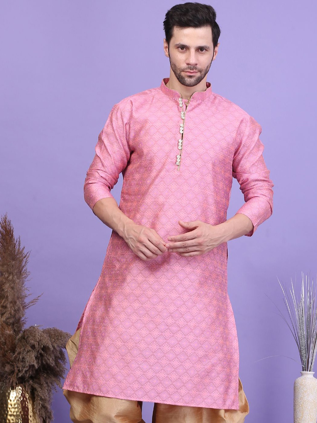 

Larwa Ethnic Motifs Woven Design Mandarin Collar Jacquard Kurta, Pink