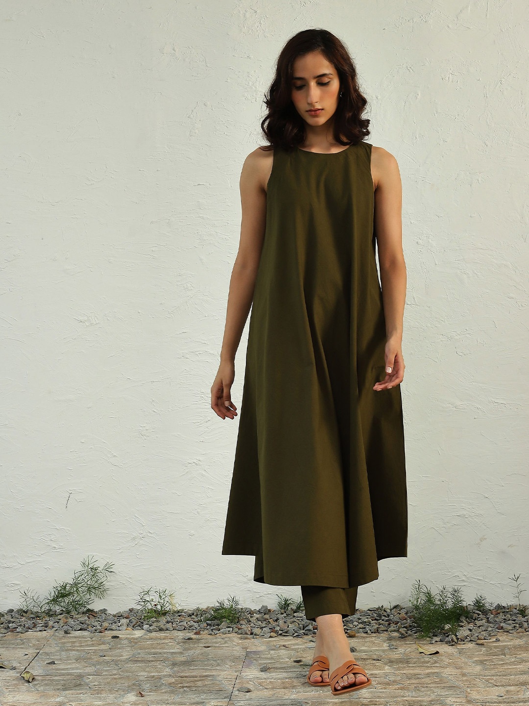

Canoopi Women Round Neck Cotton A-Line Midi Dress, Green