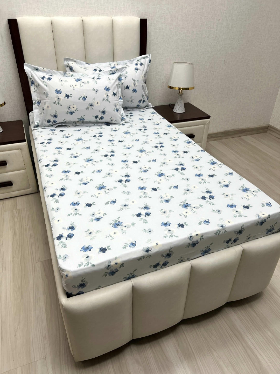 

Pure Decor Cotton Single Bed Size Bedsheet With 2 Pillow Covers 1.73m X 2.36m, Blue