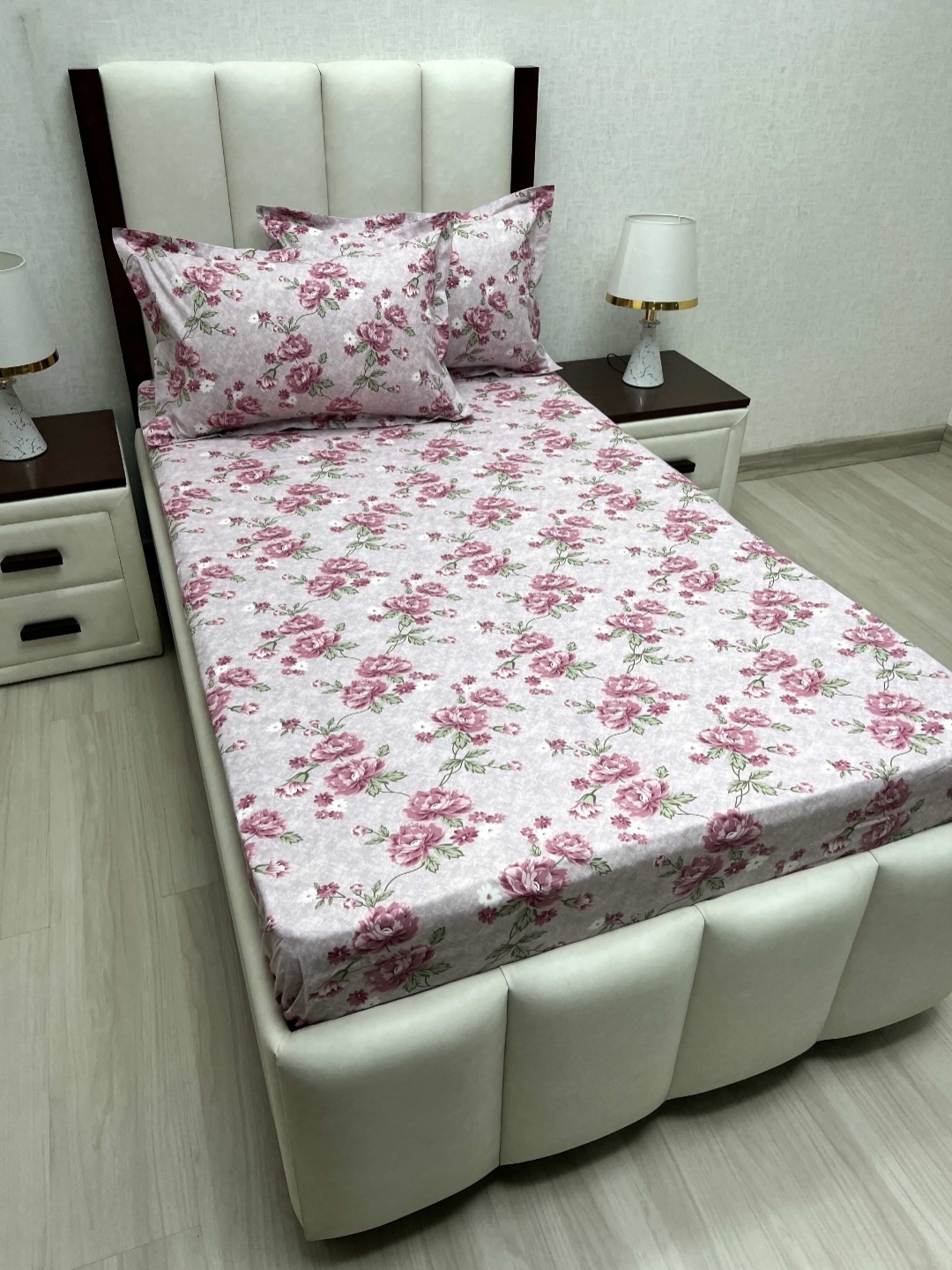

Pure Decor Cotton Single Size Bedsheet With 2 Pillow Covers 1.73m X 2.36m, Purple