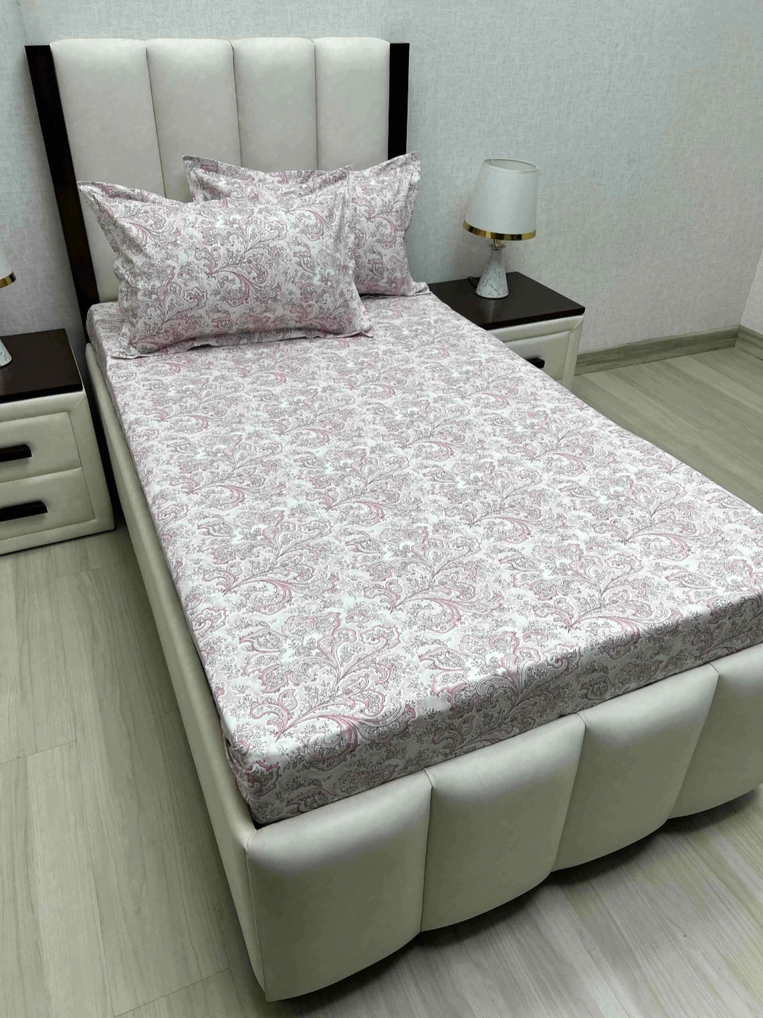 

Pure Decor Cotton Single Bed Size Bedsheet With 2 Pillow Covers 1.73m X 2.36m, Pink