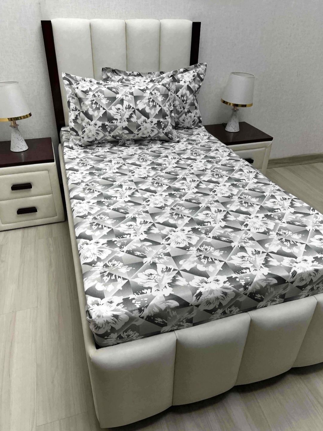 

Pure Decor Cotton Single Bed Size Bedsheet With 2 Pillow Covers 1.73m X 2.36m, Grey