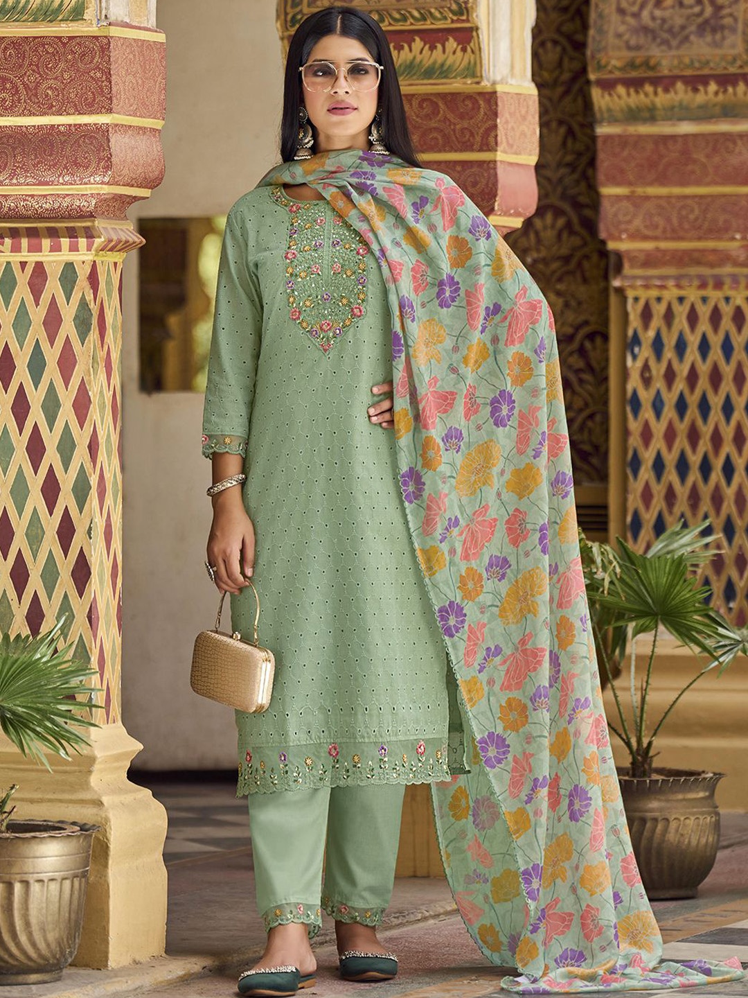 

Kvsfab Floral Embroidered Mirror Work & Sequinned Schiffli Kurta With Trousers & Dupatta, Green